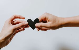 Love in relationship, connecting, keeping the spark alive. Love, holding hands, staying strong and connected. Online Couples Counseling. Modern Wellness Counseling. San Antonio, Tx, 78255,78258,78259,78249.